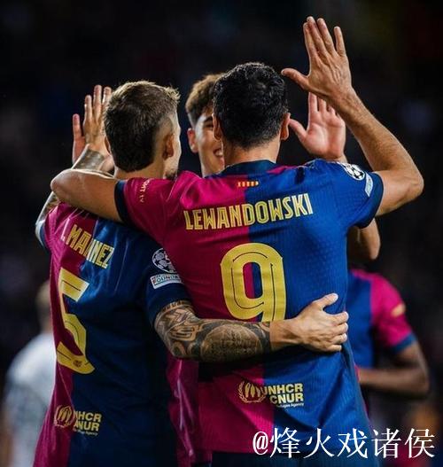 莱万近15次首发对阵法兰克福斩获15球,两度梅开二度 莱万近15次首发对阵法兰克福斩获15球,两度梅开二度